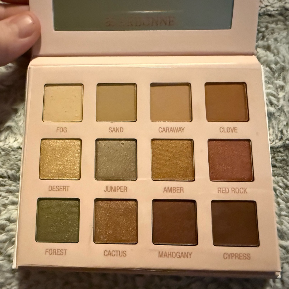 Arbonne “It’s All in the Eyes” Eyeshadow Palette with Earthy Tones, New!